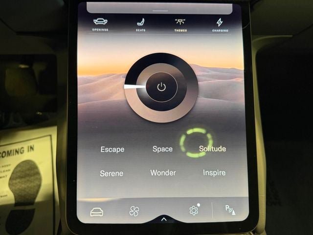 Used 2025 Lucid Air Touring AWD/4WD image 32