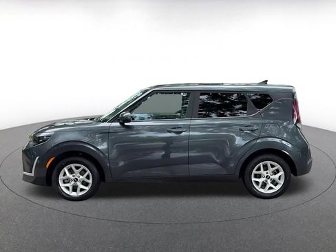 Used 2025 Kia Soul LX w/ LX Technology Package FWD image 9