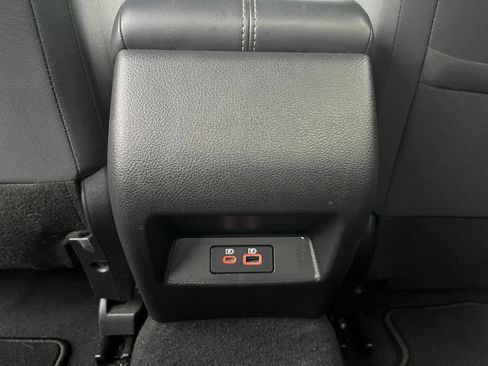 Used 2025 Nissan Altima 2.5 SV image 24