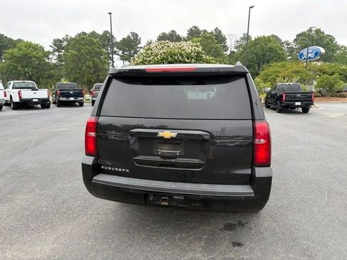 Used 2019 Chevrolet Suburban LT AWD/4WD image 26