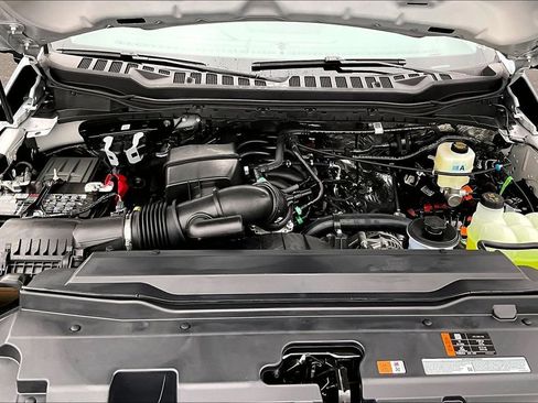 New 2026 Ford F250 Lariat w/ Chrome Package image 11