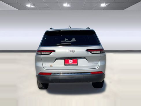 New 2025 Jeep Grand Cherokee L Laredo w/ Luxury Tech Group I image 9