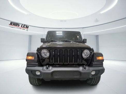 Used 2018 Jeep Wrangler Unlimited Sport S AWD/4WD image 8