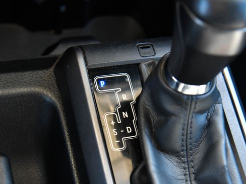 Used 2023 Toyota Tacoma TRD Off-Road w/ Technology Package image 26