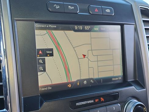 Used 2015 Ford F150 Platinum w/ Equipment Group 701A Luxury image 19