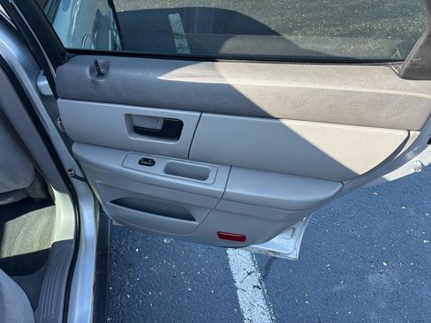 Used 2007 Ford Taurus SEL FWD image 21