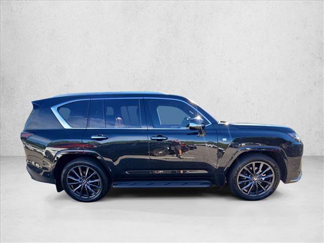 Used 2026 Lexus LX 700h F Sport w/ Accessory Package (Z1) AWD/4WD image 4