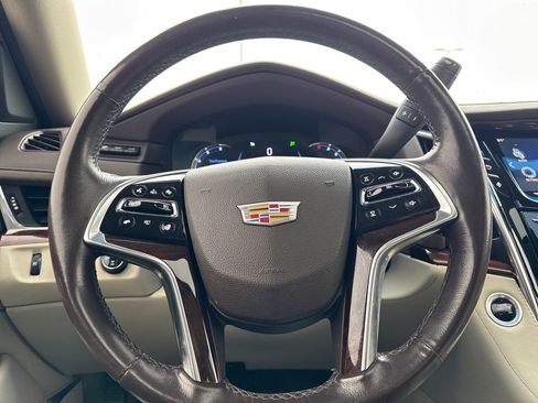 Used 2016 Cadillac Escalade Luxury image 21