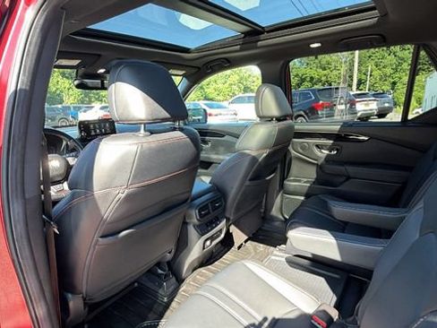 Used 2023 Honda Pilot TrailSport image 28