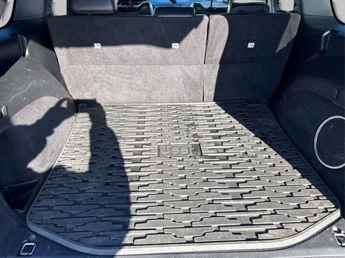 Used 2020 Jeep Grand Cherokee Laredo w/ Quick Order Package 2BN North image 11