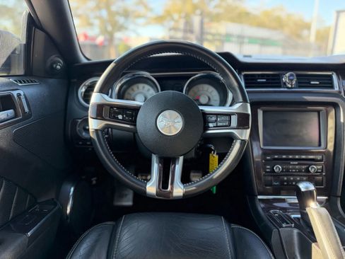 Used 2010 Ford Mustang GT image 15