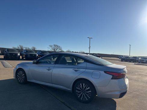 Certified 2023 Nissan Altima 2.5 SV image 15