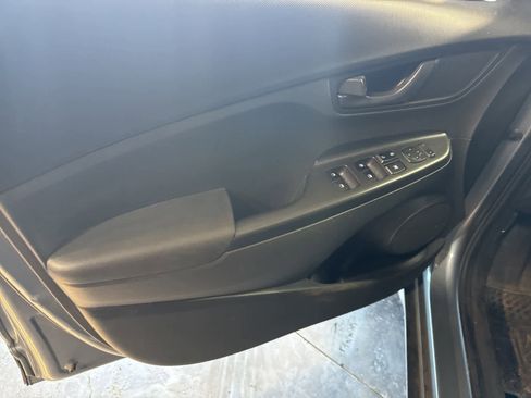 Used 2019 Hyundai Kona SEL w/ SEL Tech Package 02 image 18