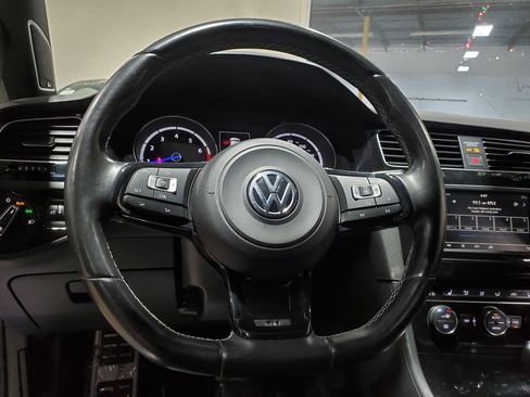 Used 2017 Volkswagen Golf R DCC & Navigation 4Motion image 26