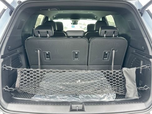 New 2026 Chevrolet Traverse LT w/ Midnight/Sport Edition image 9