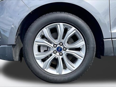 Used 2022 Ford Edge Titanium AWD/4WD image 8
