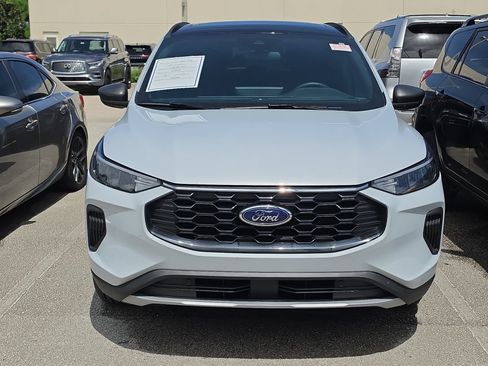 Used 2025 Ford Escape ST-Line w/ Equipment Group 301A FWD image 2