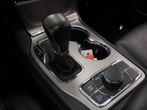 Certified 2021 Jeep Grand Cherokee Limited image 36