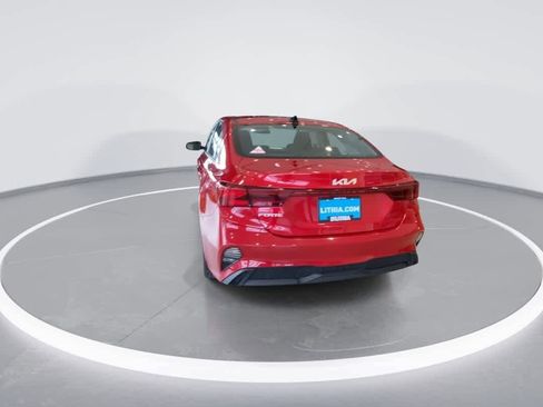 Used 2023 Kia Forte LXS image 7
