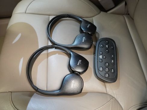 Used 2018 Chevrolet Tahoe LT AWD/4WD image 31