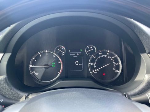 Used 2023 Lexus GX 460 Premium w/ Premium Package AWD/4WD image 14