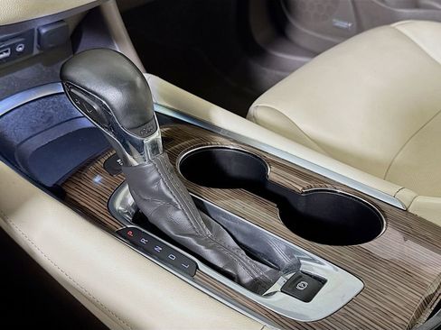 Used 2024 Chevrolet Malibu LT image 15