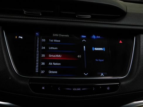 Used 2018 Cadillac XT5 AWD image 64