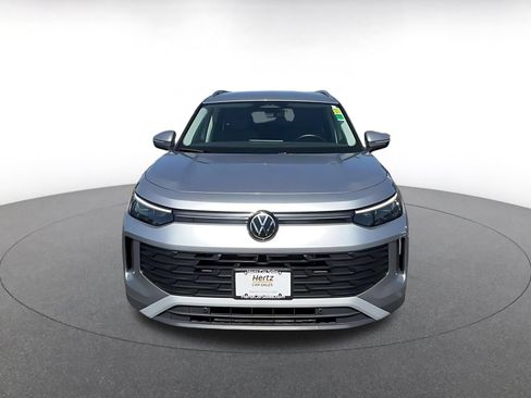 Used 2026 Volkswagen Tiguan SE AWD/4WD image 4