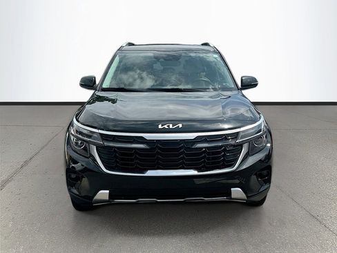 Certified 2024 Kia Seltos EX AWD/4WD image 2