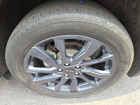 Used 2022 Chevrolet Equinox RS AWD/4WD image 11