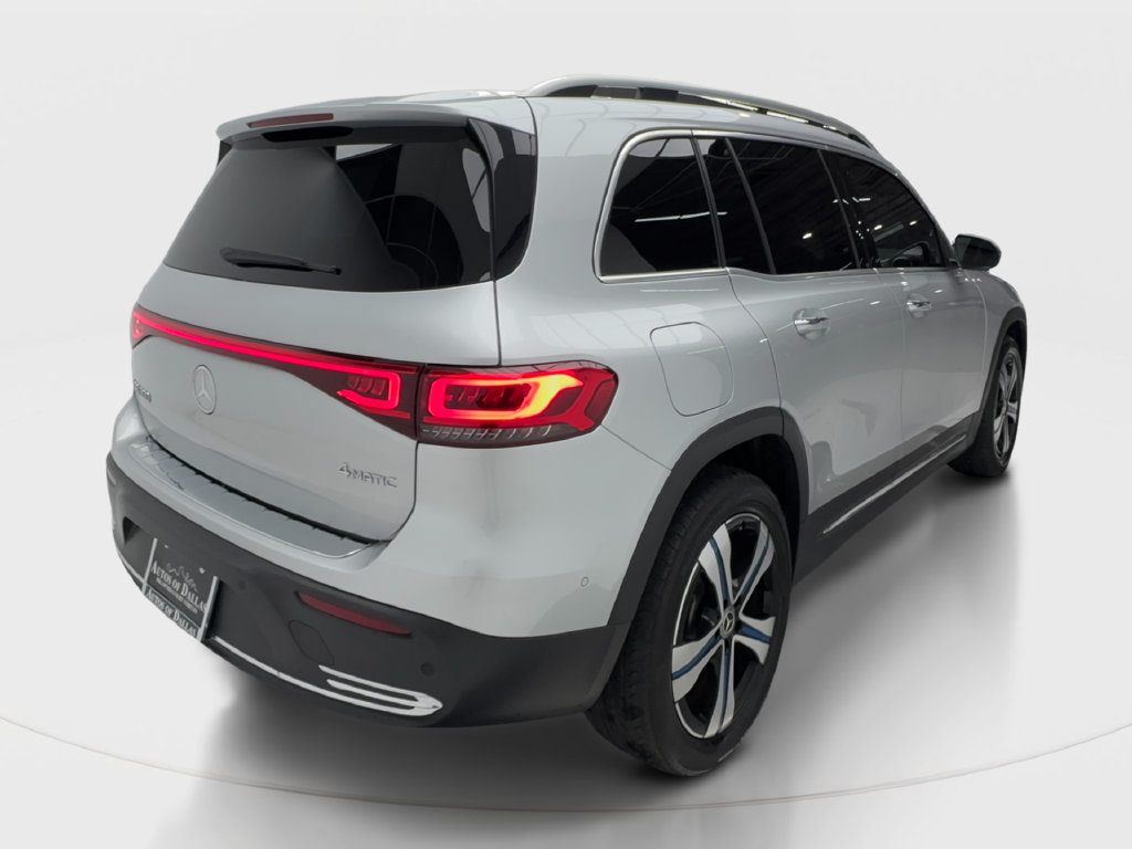 Used 2023 Mercedes-Benz EQB 300 4MATIC w/ Exclusive Package image 8