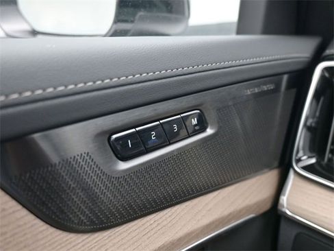 New 2026 Volvo XC90 B6 Ultra w/ Protection Package Premier image 30