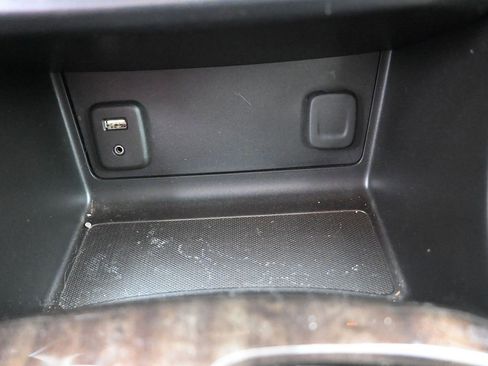 Used 2018 GMC Canyon SLT w/ Driver Alert Package image 30