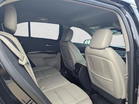 Used 2022 Cadillac XT4 Luxury FWD image 14
