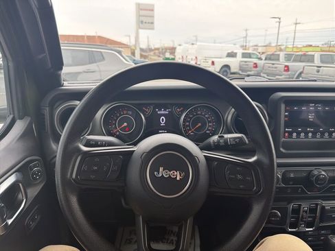 Used 2022 Jeep Wrangler Unlimited Sport AWD/4WD image 19
