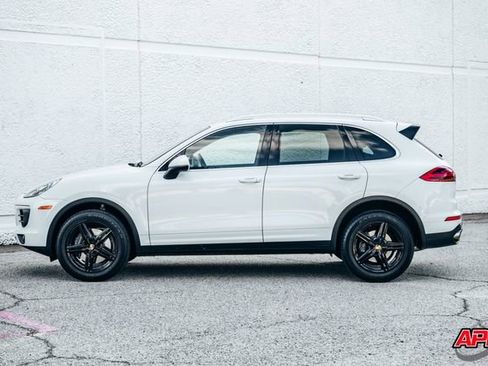 Used 2016 Porsche Cayenne image 46