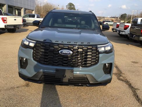 New 2026 Ford Explorer ST-Line w/ ST-Line Street Pack image 5