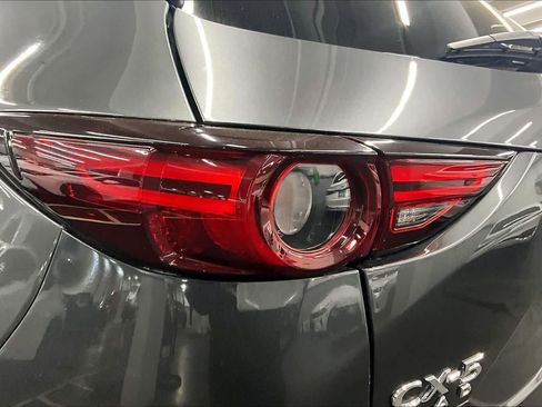 Used 2021 MAZDA CX-5 Signature image 22