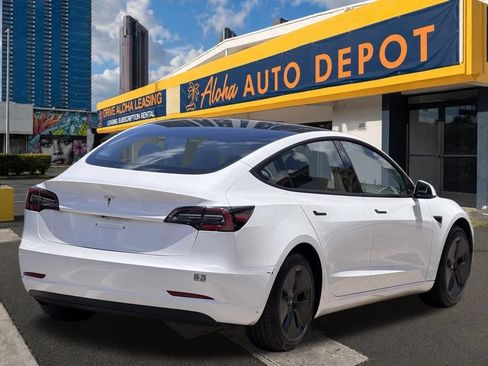 Used 2023 Tesla Model 3 Standard Range RWD image 5
