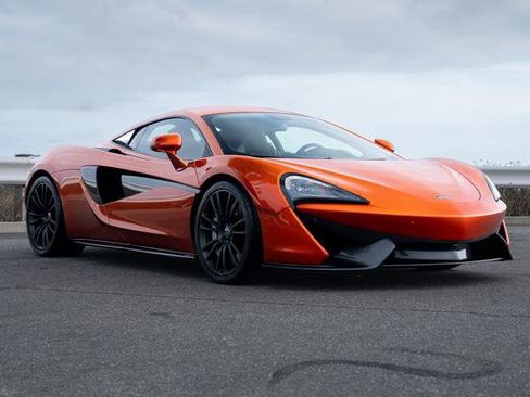 Used 2016 McLaren 570S Coupe RWD image 21
