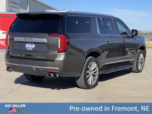 Used 2021 GMC Yukon XL Denali image 19