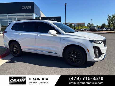 Used 2024 Cadillac XT6 Luxury AWD/4WD image 1