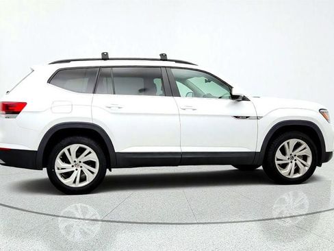 Used 2021 Volkswagen Atlas SE w/ Towing Package AWD/4WD image 4