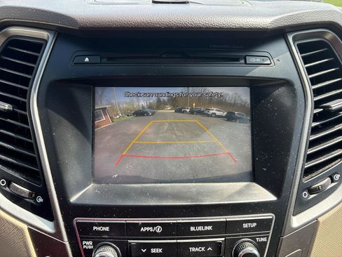 Used 2017 Hyundai Santa Fe Sport image 20