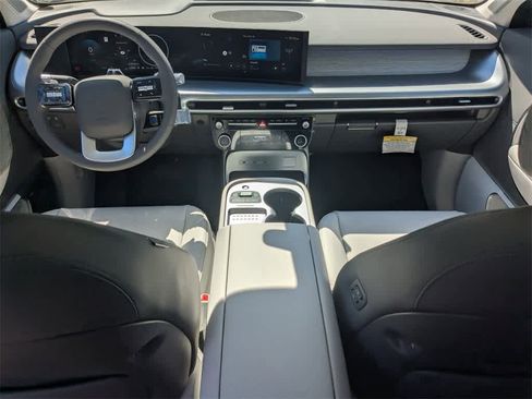 New 2026 Hyundai Ioniq 9 Limited image 15