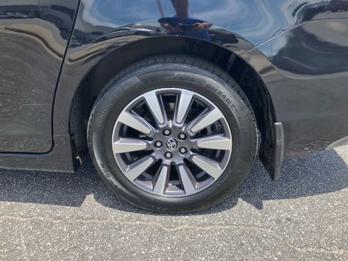 Used 2020 Toyota Sienna Limited Premium AWD/4WD image 26