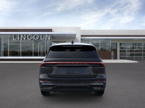 New 2026 Lincoln Nautilus Reserve w/ Jet Appearance Package image 5