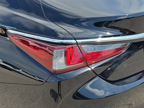 Used 2024 Lexus ES 350 w/ Technology Package FWD image 35