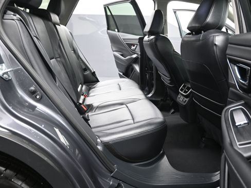 Used 2025 Subaru Outback Limited image 27