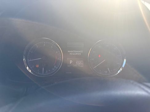 Used 2018 Toyota Corolla LE FWD image 9